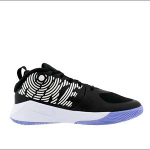 NWT Nike Team Hustle D9 unisex 13c boy-girl